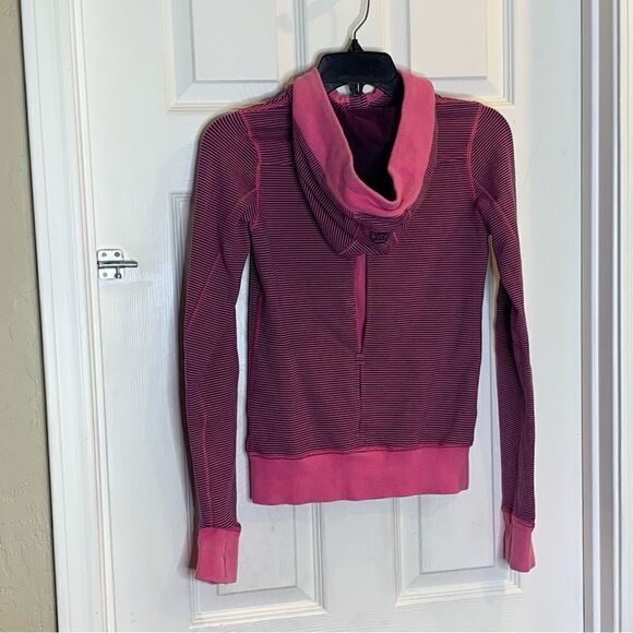 Lululemon Bliss Break Hoodie Pink Purple Striped Jacket Sweater Size 2 - Picture 4 of 8